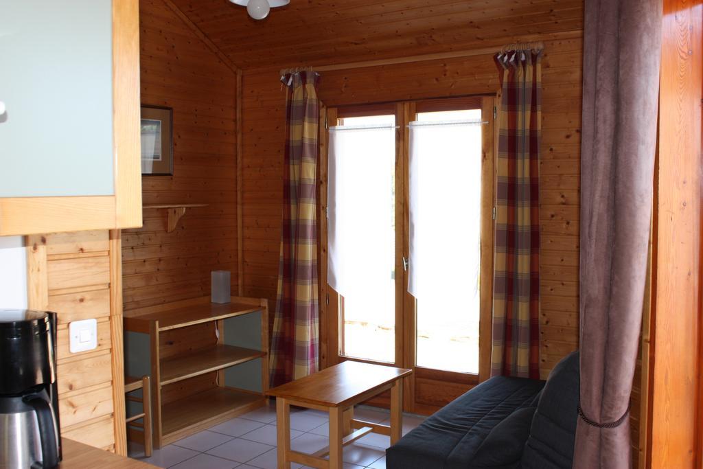 Volcans Vacances Les Chalets Du Lac Aydat Chambre photo